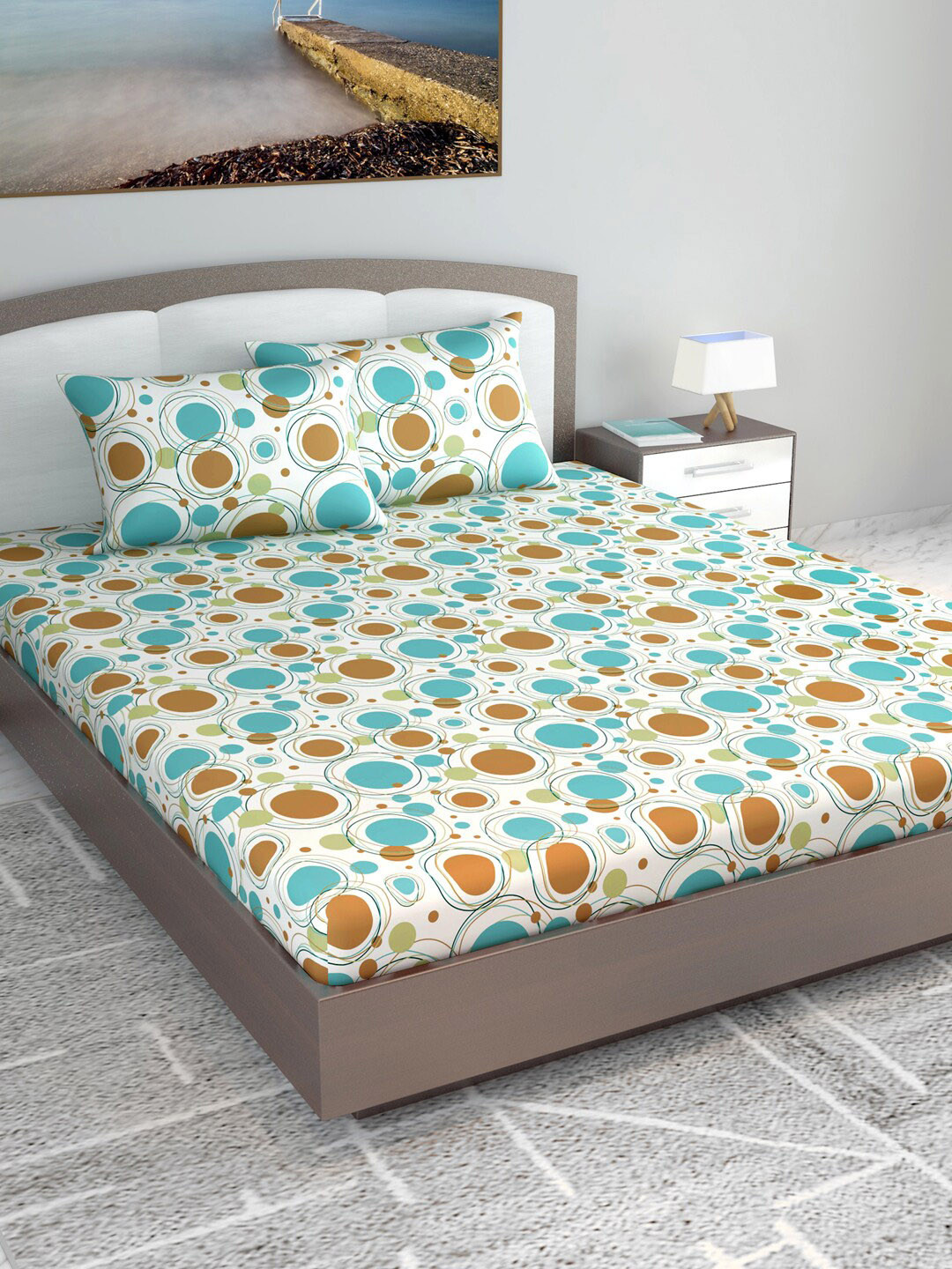 

Divine Casa Emerald White Abstract Cotton 144 TC King Bedsheet with 2 Pillow Covers