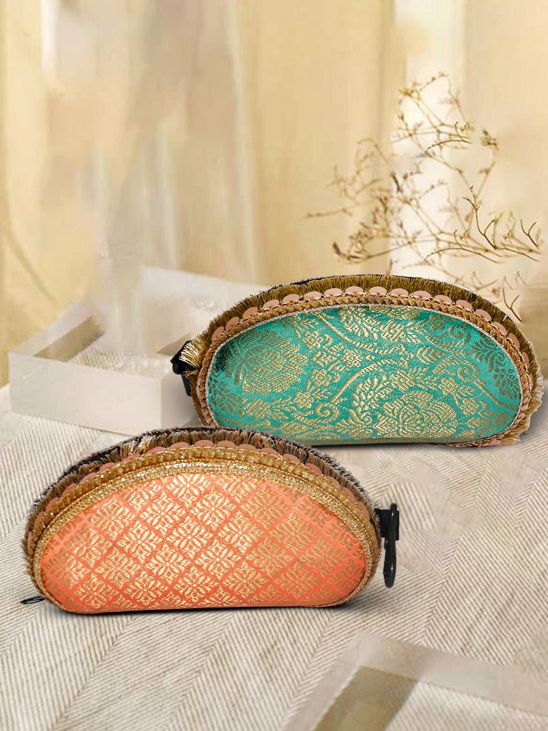 

ARTFLYCK Set Of 2 Sequinned Brocade Silk Sunglasses Cases, Green