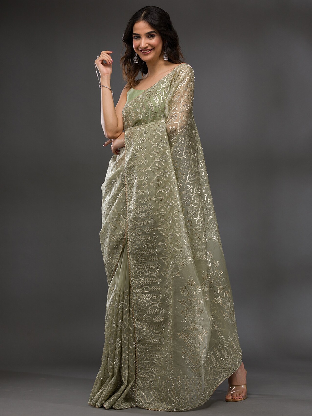 

Koskii Floral Embroidered Gotta Patti Tissue Saree, Green