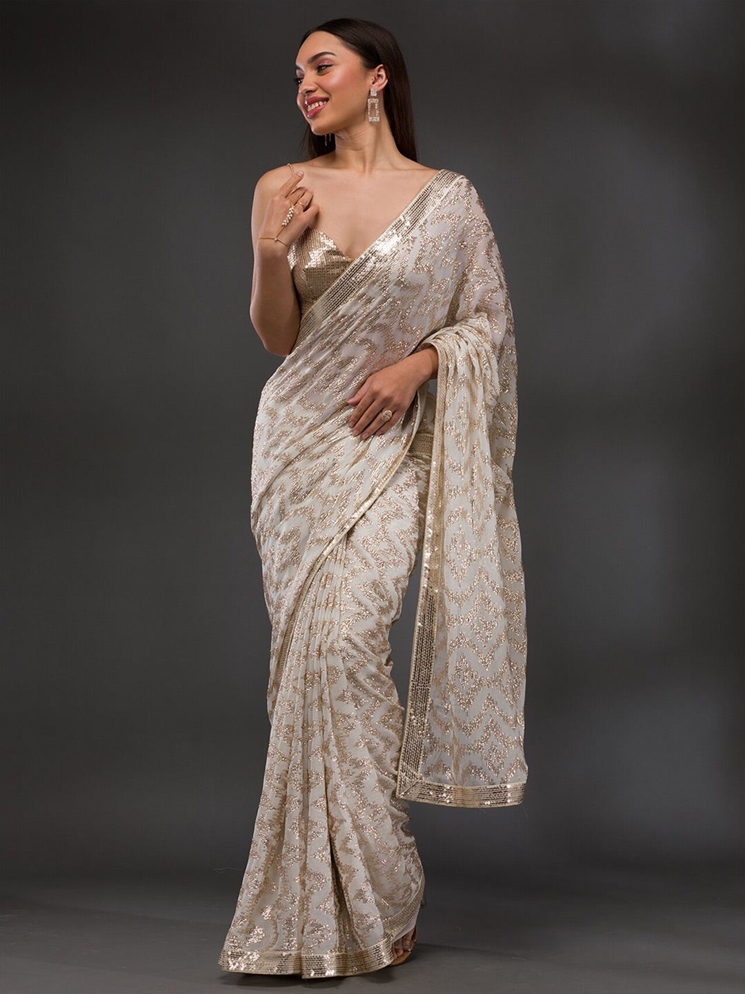 

Koskii Embellished Sequinned Pure Georgette Saree, Off white