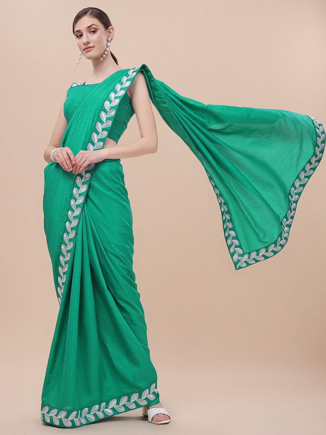 

KALINI Embroidered Border Saree, Green