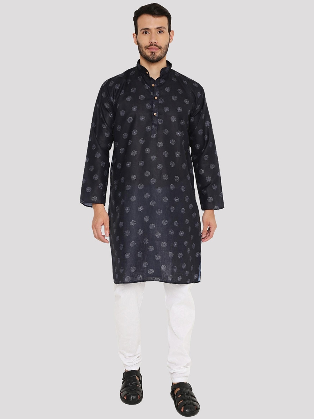 

Maharaja Ethnic Printed Mandarin Collar Regular Kurta With Pyjamas, Navy blue
