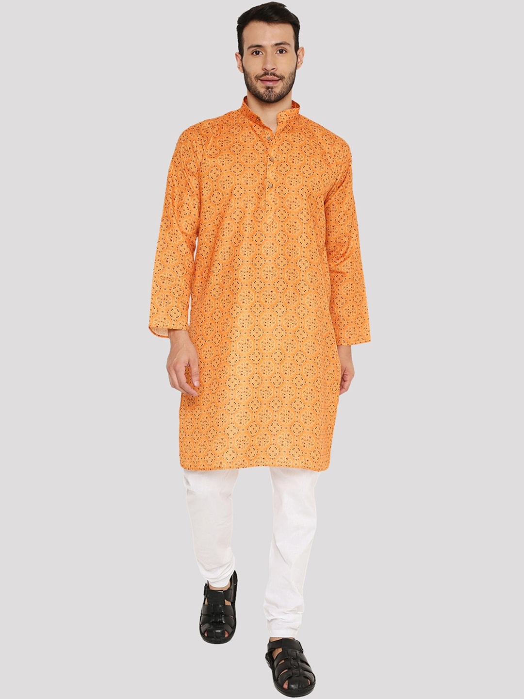 

Maharaja Ethnic Motifs Printed Linen Kurta With Trousers, Orange