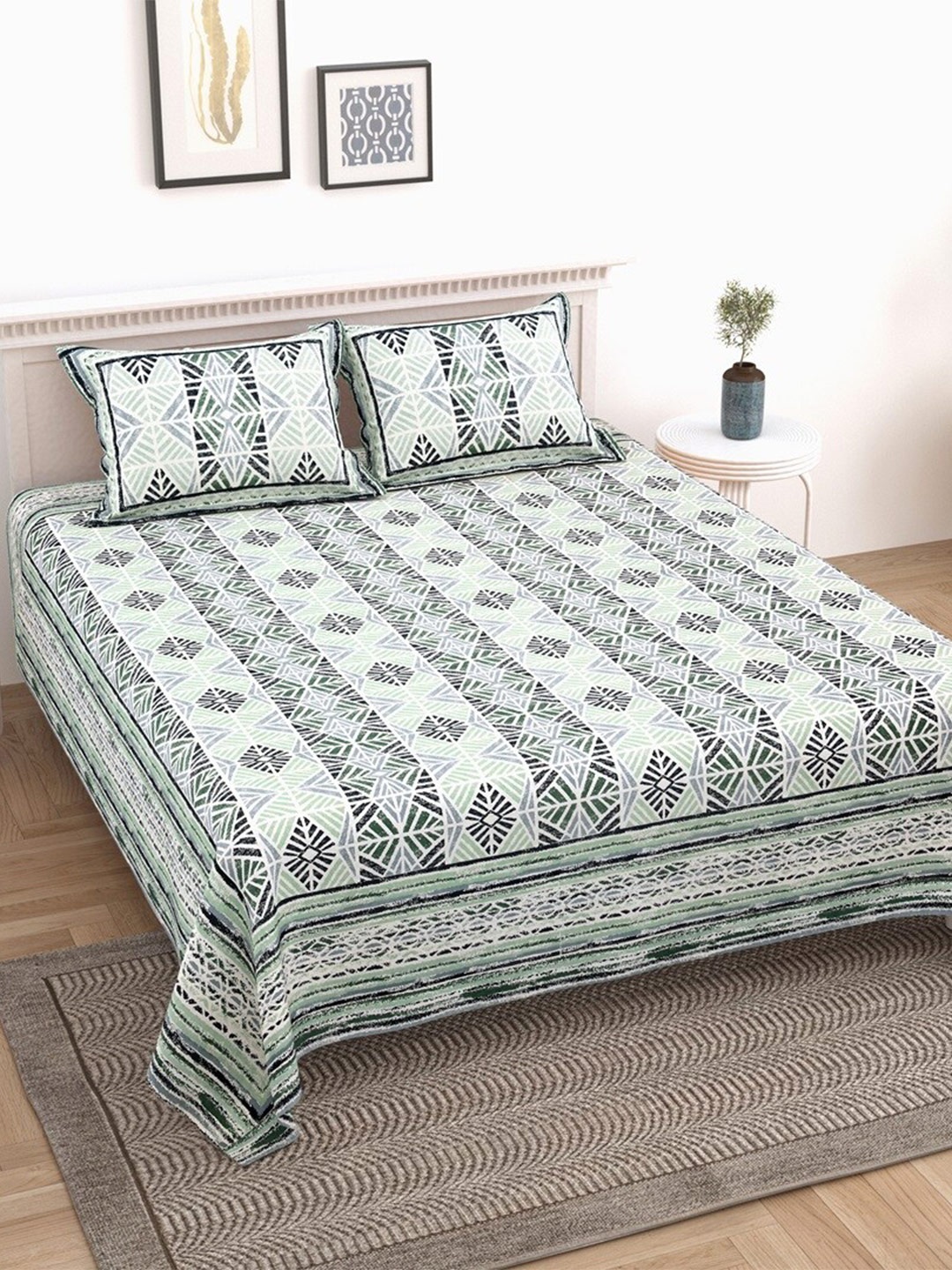 

Texstylers Grey & Green Cotton 210 TC King Bedsheet with 2 Pillow Covers