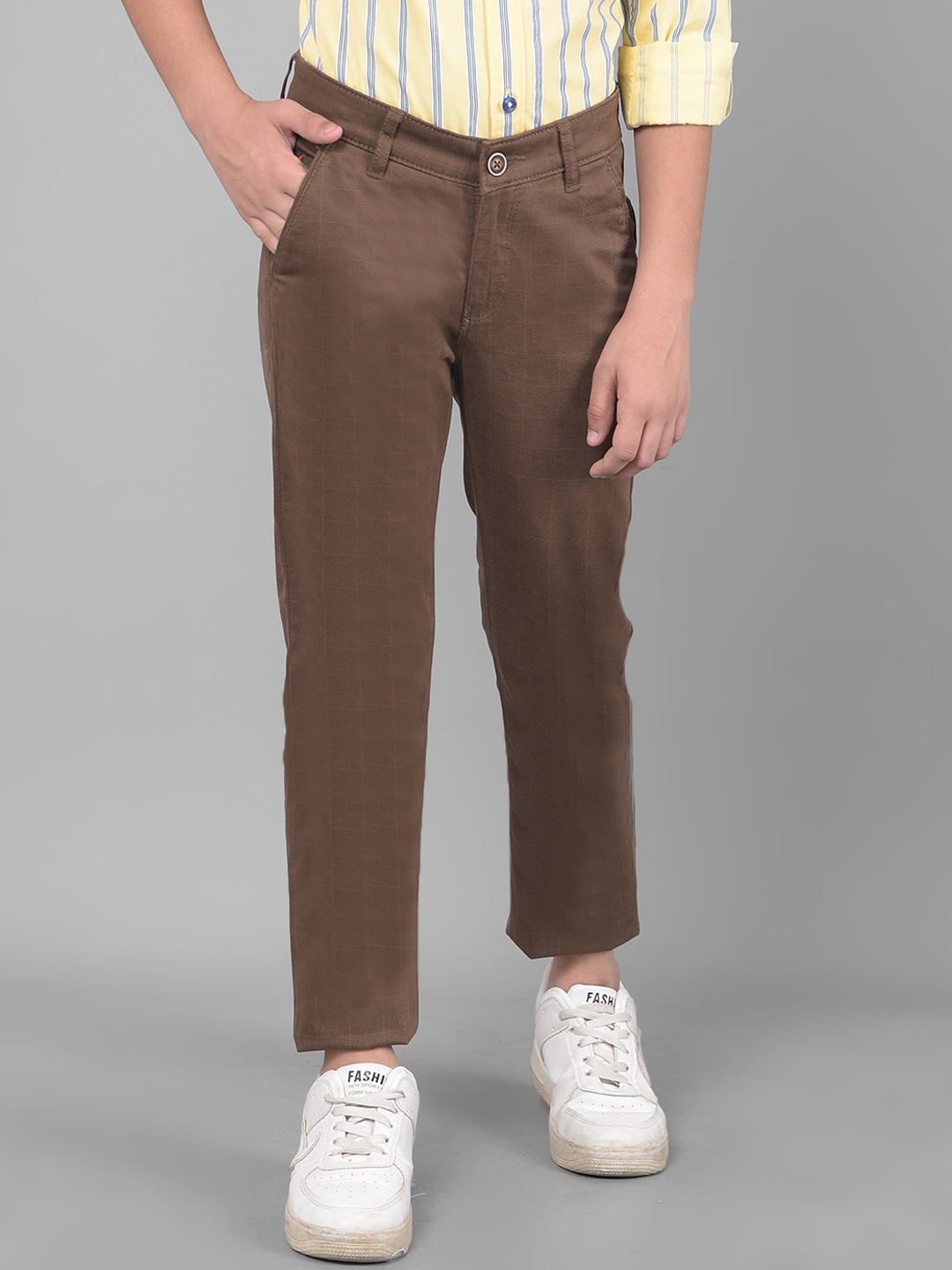 

Crimsoune Club Boys Checked Slim Fit Mid-Rise Trouser, Brown
