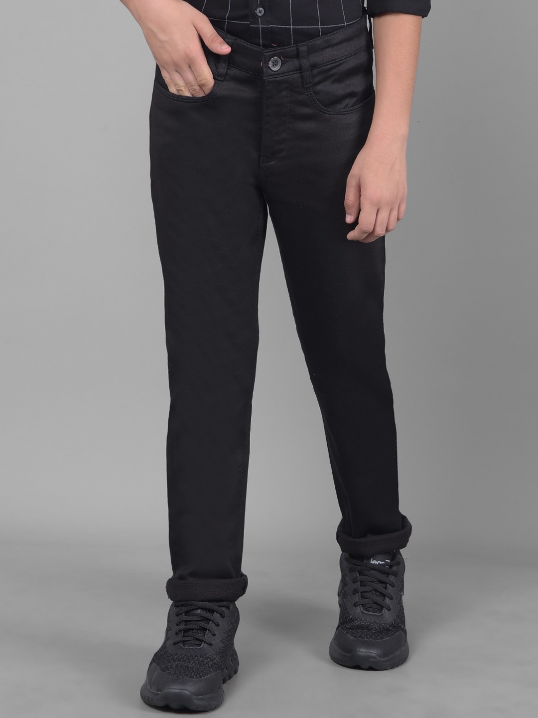 

Crimsoune Club Boys Slim Fit Mid-Rise Trouser, Black