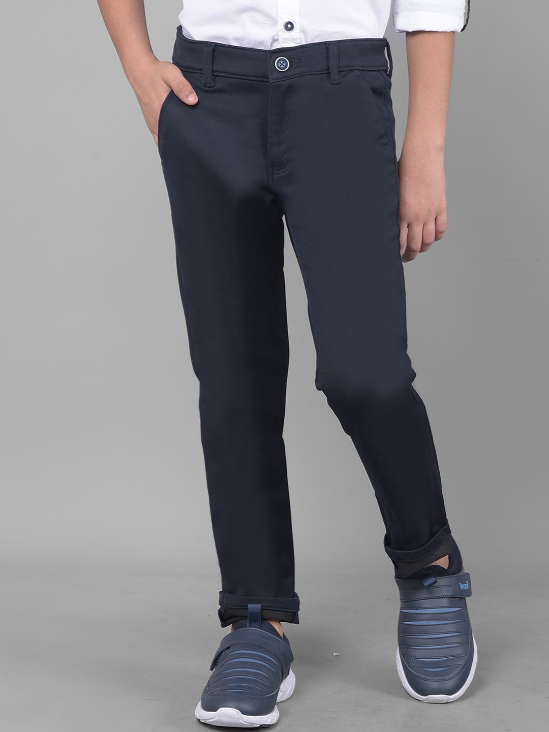 

Crimsoune Club Boys Slim Fit Mid Rise Trousers, Navy blue