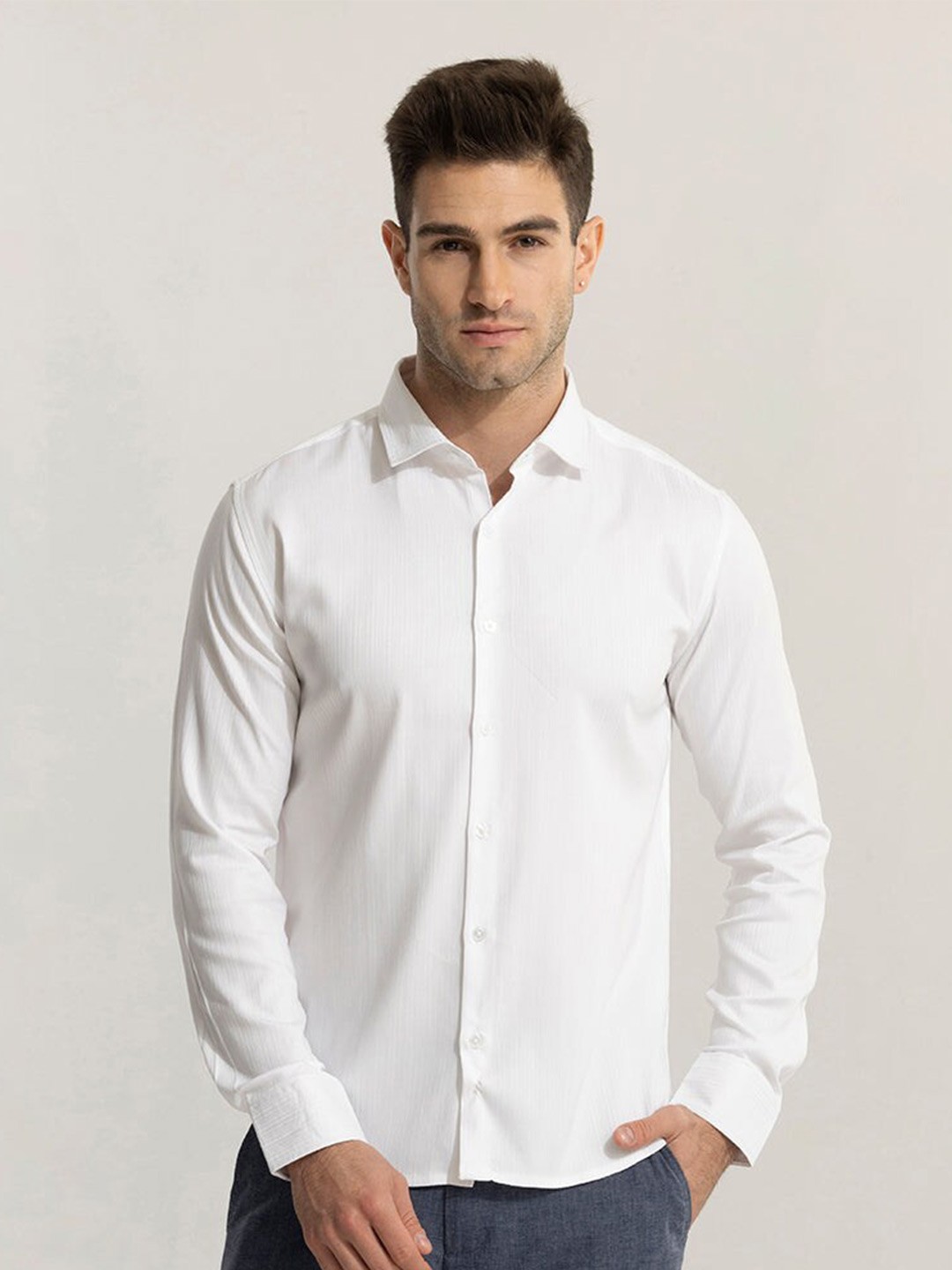 

Snitch Classic Spread Collar Slim Fit Casual Shirt, White