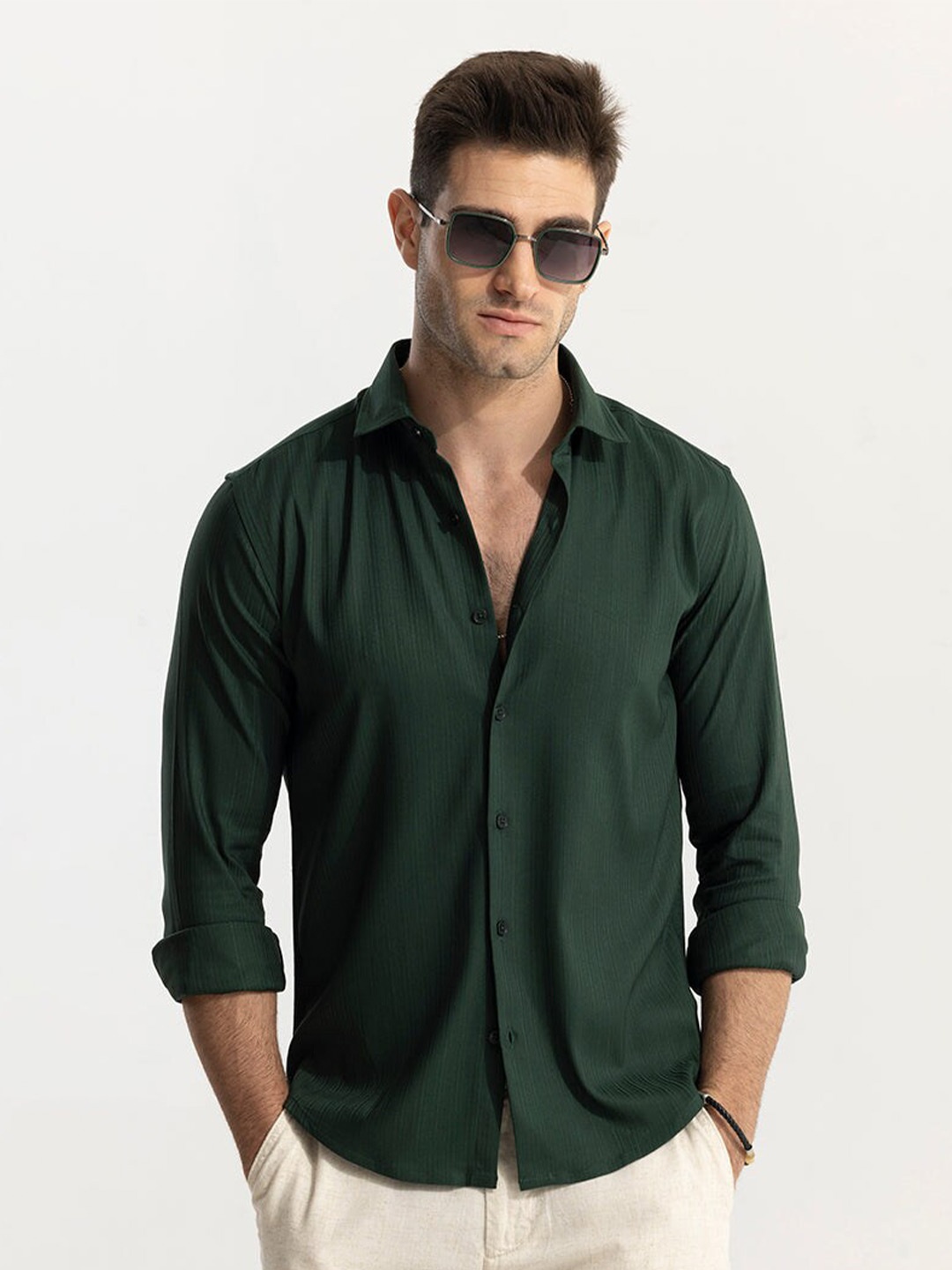 

Snitch Green Classic Slim Fit Casual Shirt