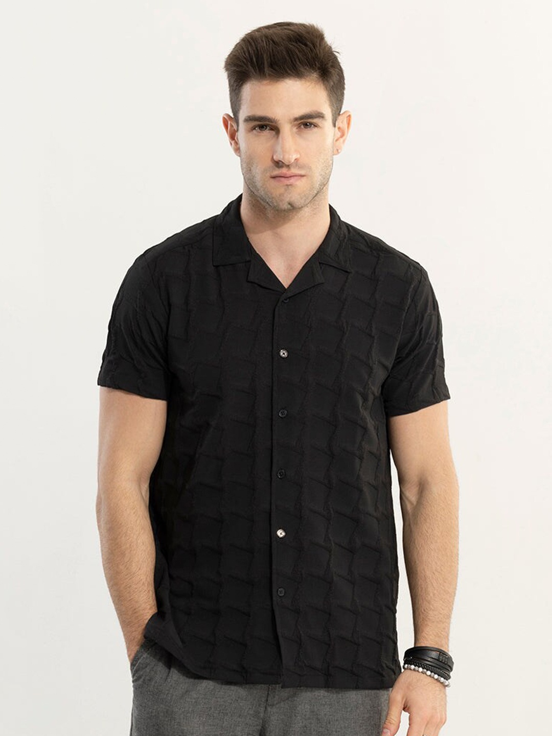 

Snitch Black Classic Slim Fit Textured Casual Shirt