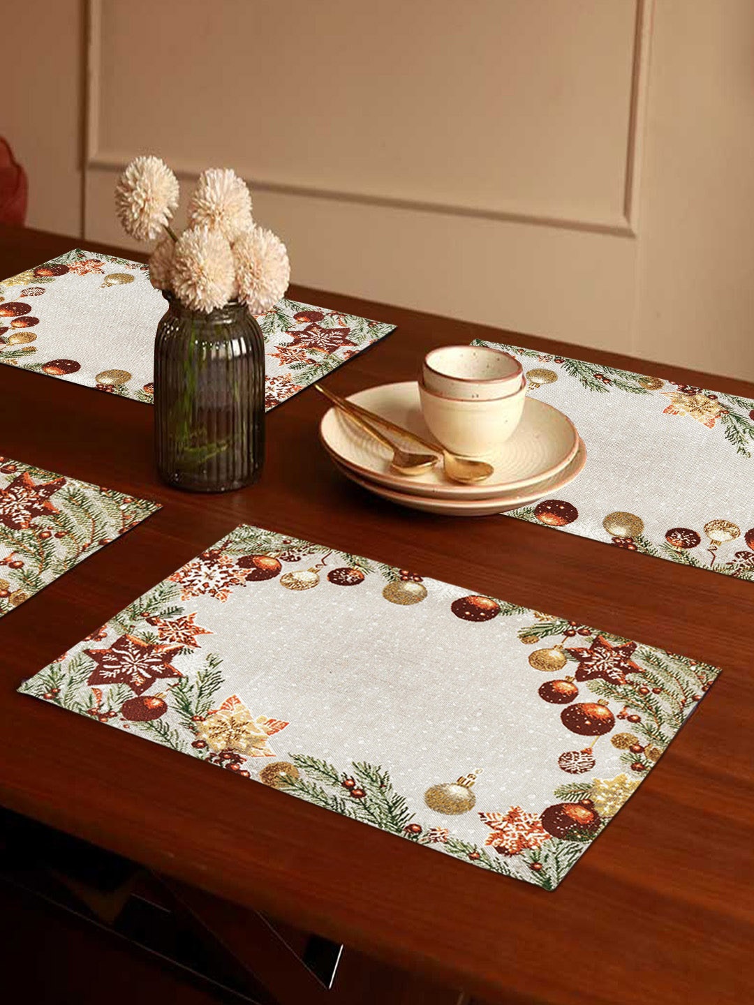 

AVI Living Beige & Green 6 Pieces Christmas Woven Table Placemats