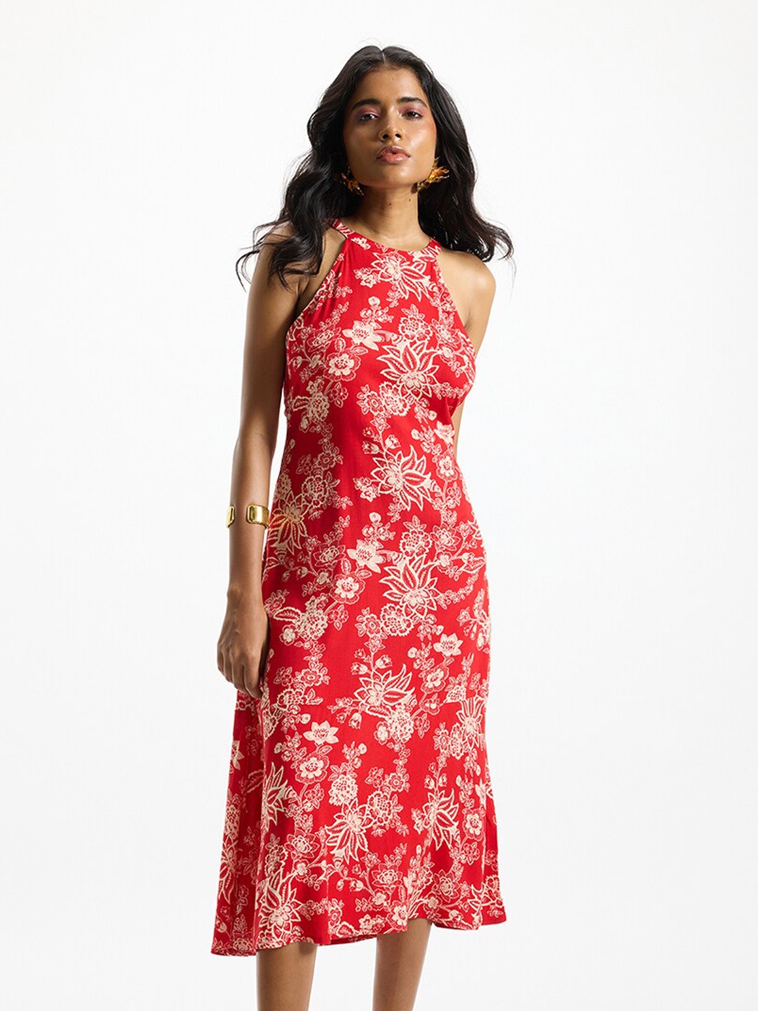 

Virgio Floral Printed Halter Neck Sleeveless A-line Midi Dress, Red