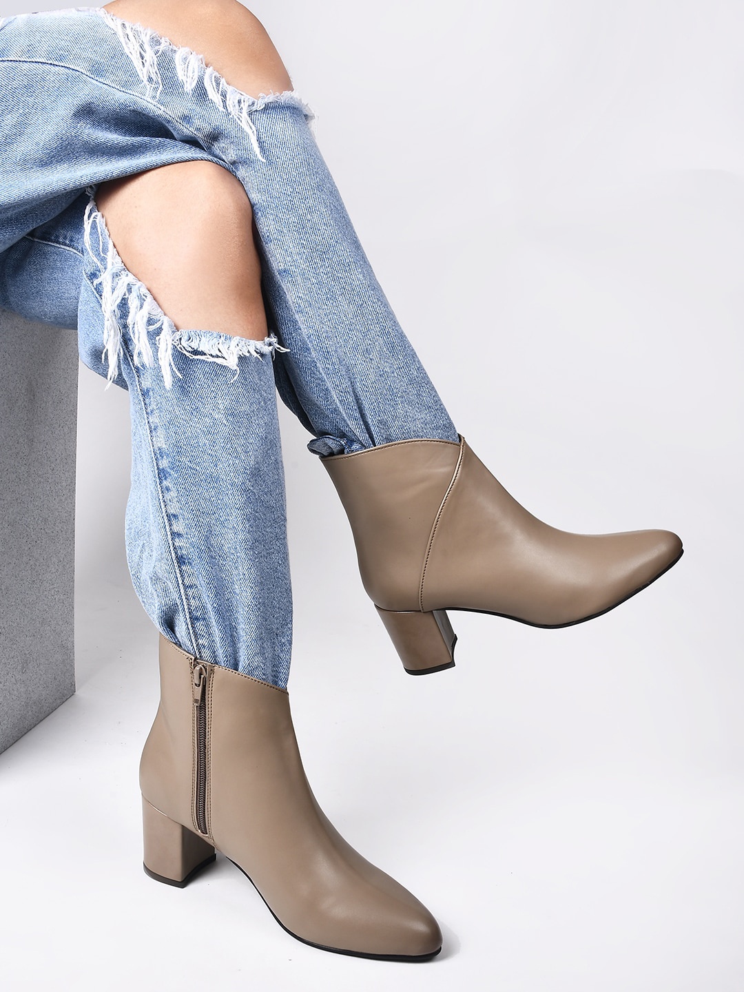 

SHUZ TOUCH Women Pointed-Toe Block-Heeled Mid-Top Regular Boots, Khaki