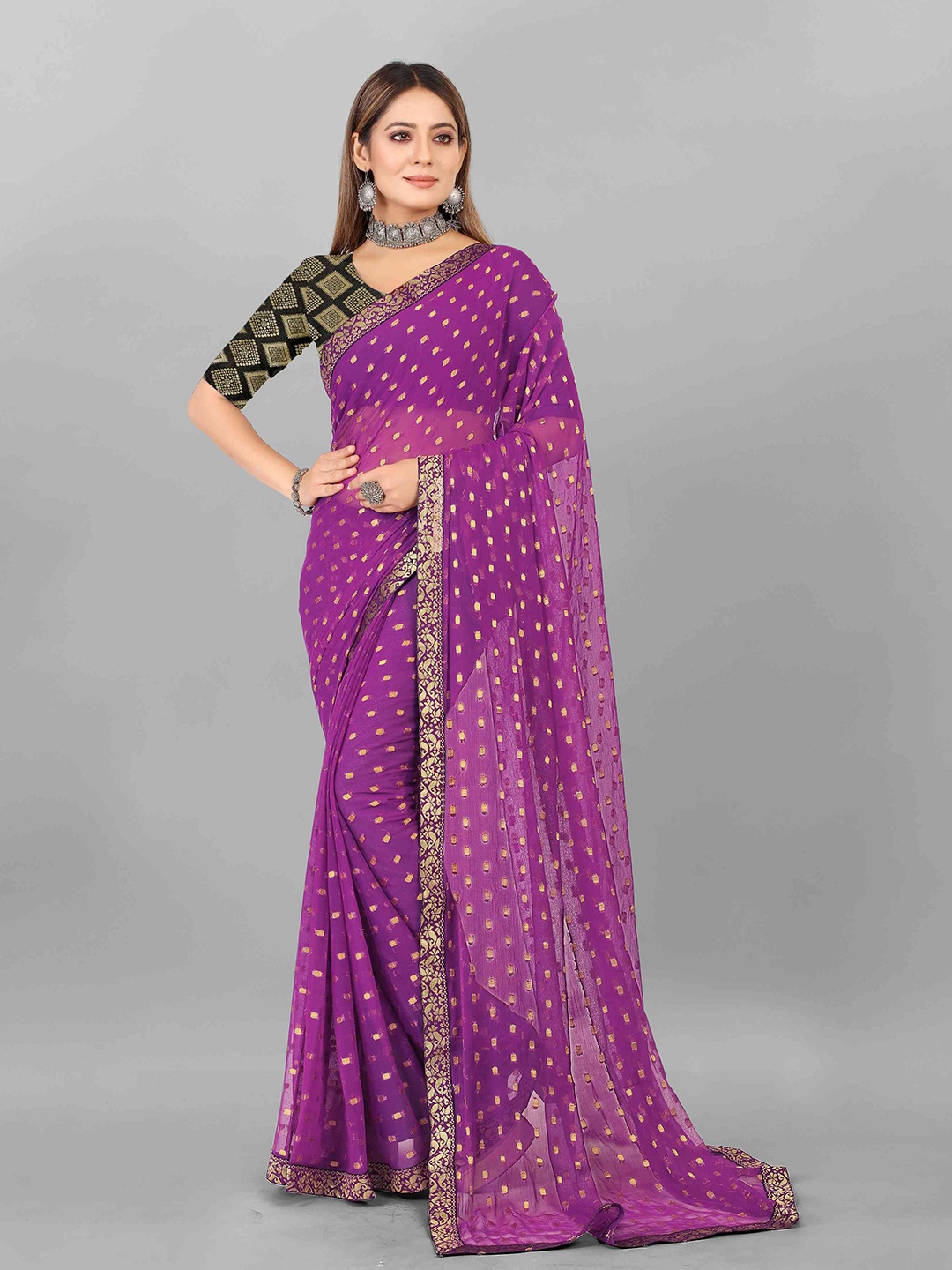 

Rhey Geometric Woven Design Saree, Purple