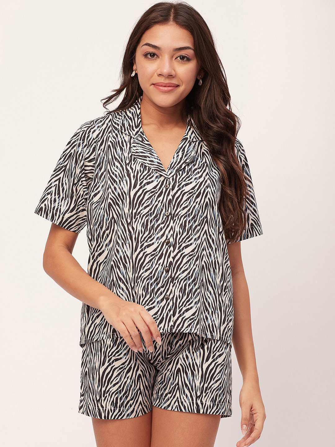 

Moomaya Animal Printed Shirt With Shorts, White