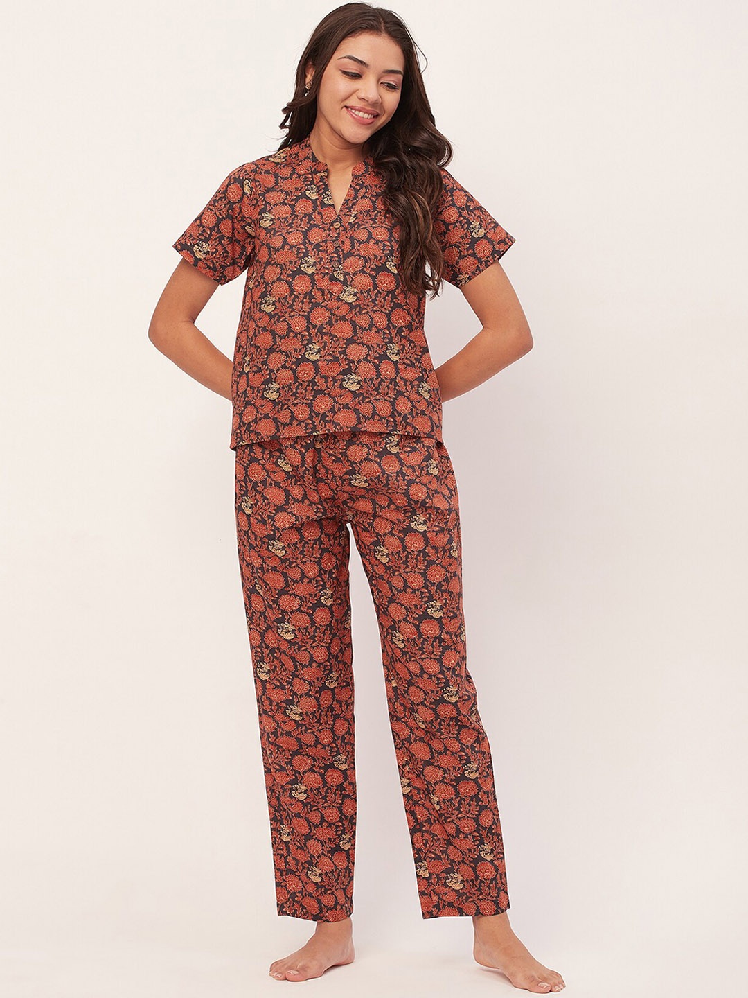 

Moomaya Floral Printed Pure Cotton Night suit, Navy blue