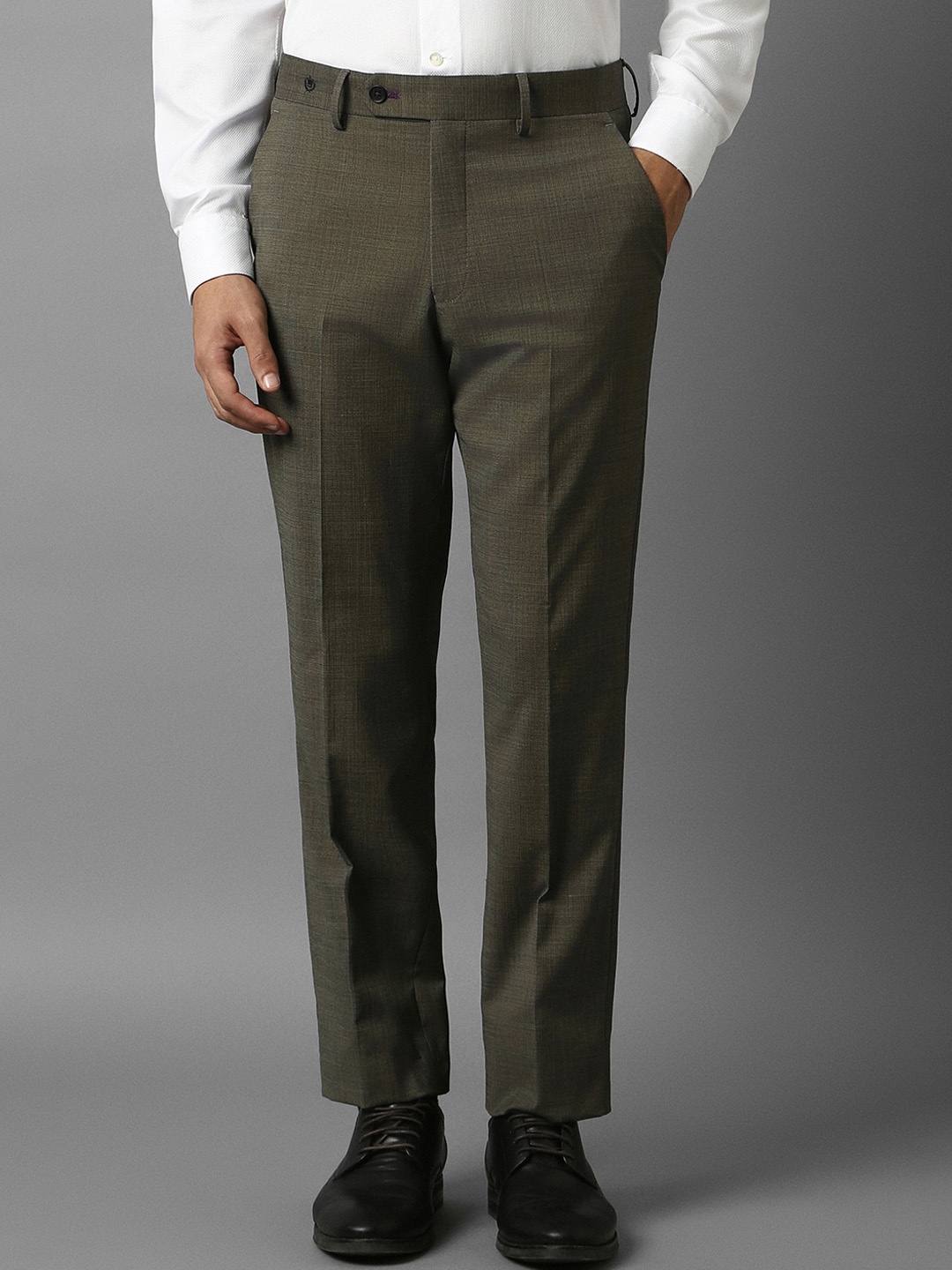 

Luxure by Louis Philippe Slim Fit Mid-Rise Plain Formal Trousers, Green