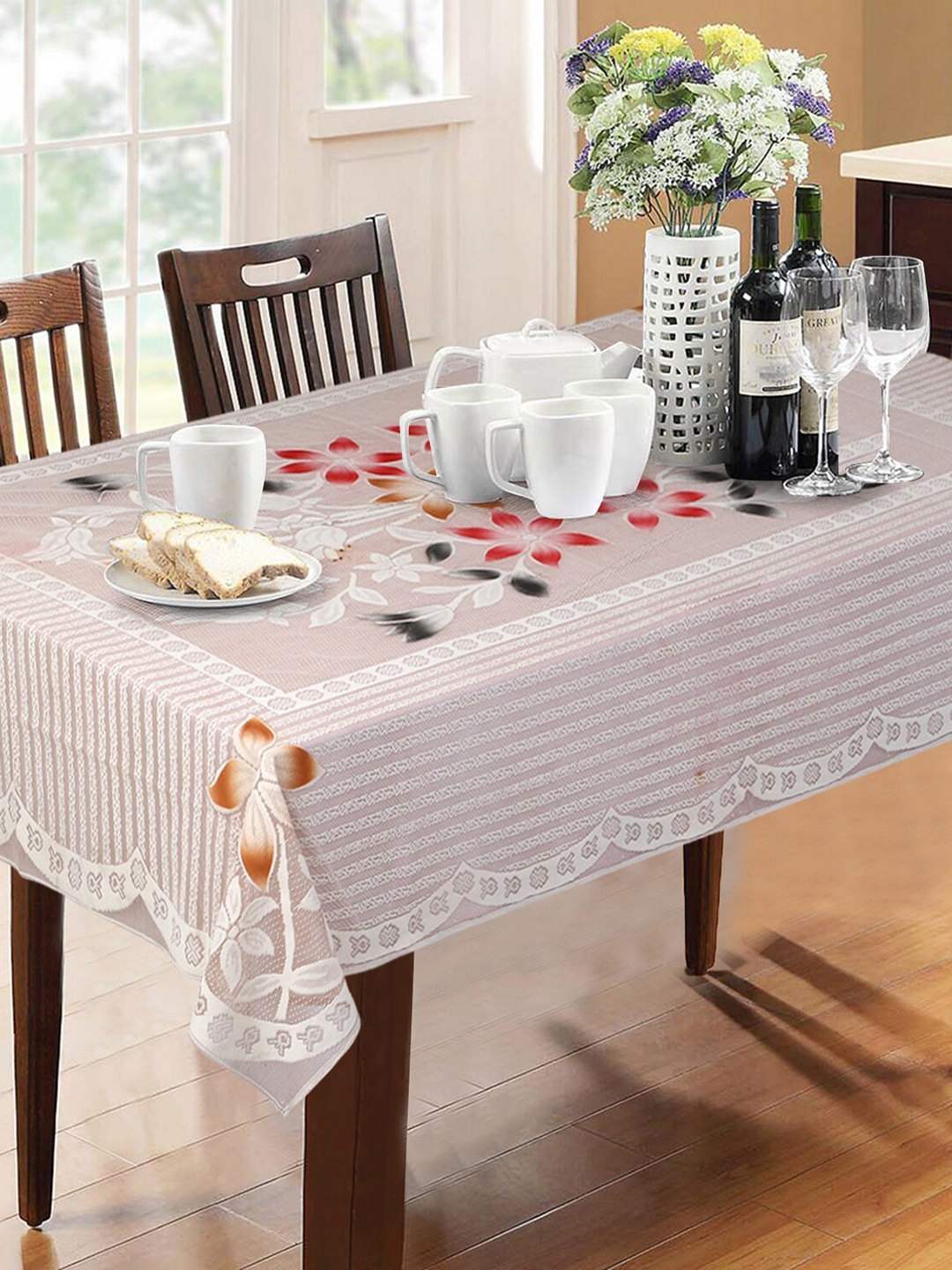 

Dakshya Industries White & Brown Floral 6 Seater Jacquard Cotton Table Cover