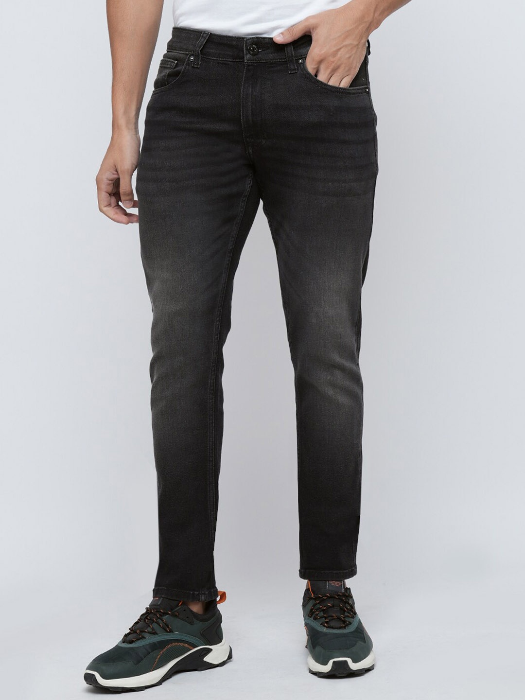 

Jack & Jones Men Slim Fit Light Fade Clean Look Stretchable Jeans, Black