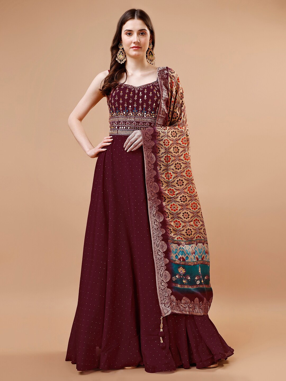 

JUST FASHION Floral Embroidered Sweetheart Neck Gown Ethnic Dresses With Dupatta, Maroon