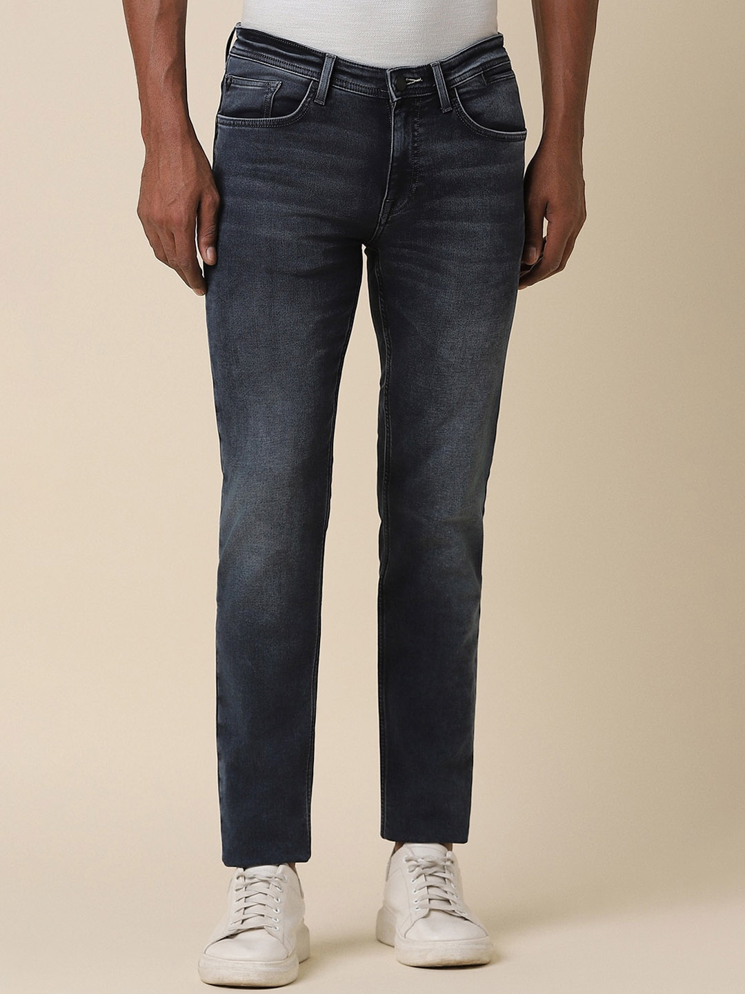 

Allen Solly Men Skinny Fit Light Fade Clean Look Stretchable Jeans, Blue