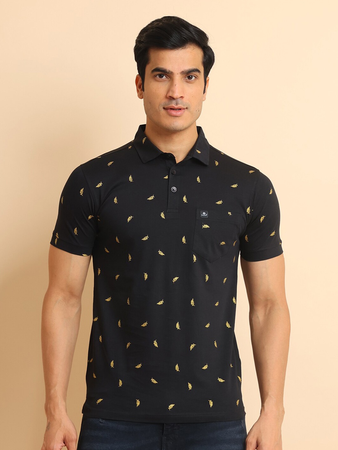 

berry blues Conversational Printed Short Sleeves Polo Collar Cotton T-shirt, Black