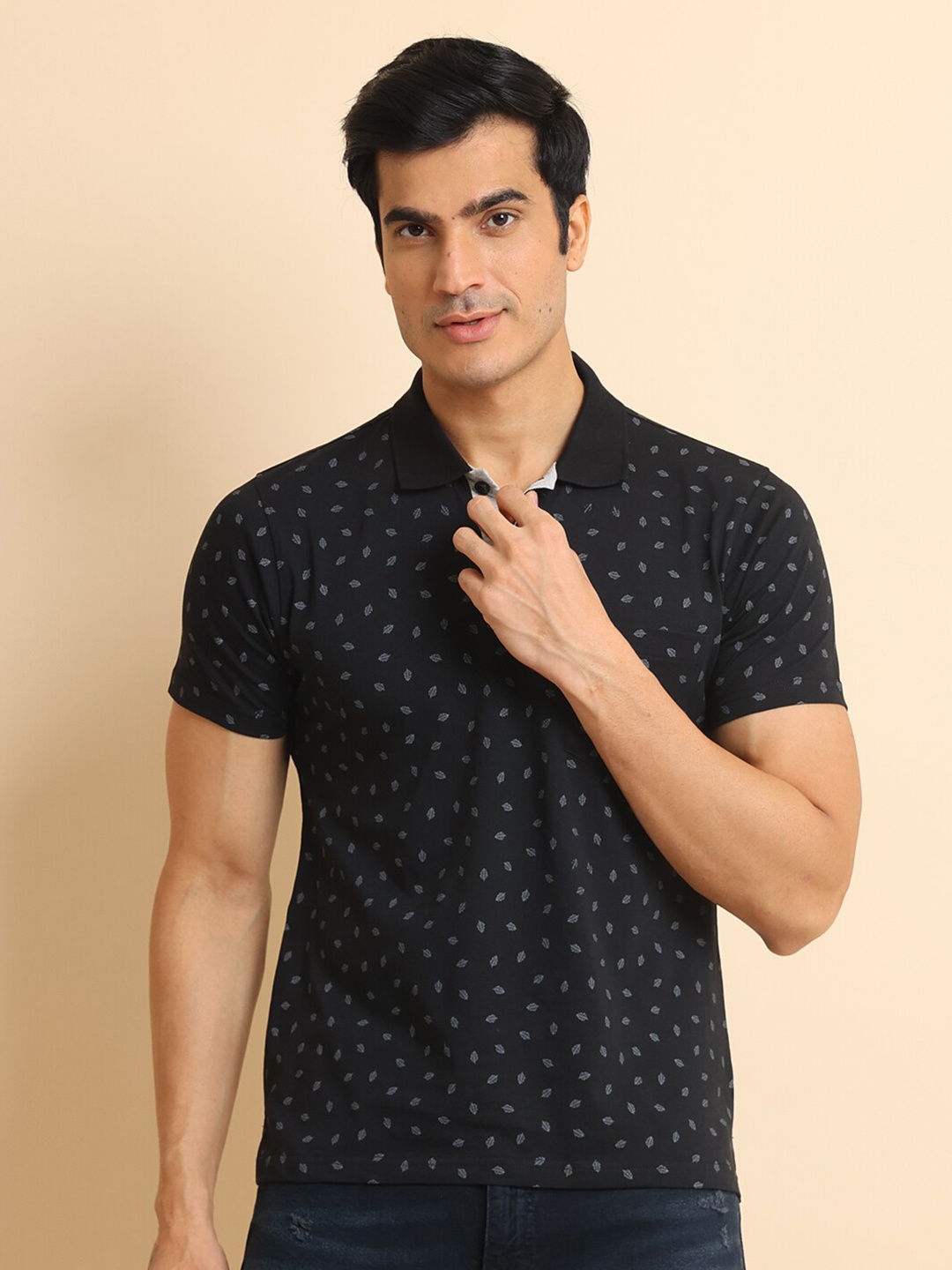 

berry blues Conversational Printed Polo Collar Short Sleeves Cotton T-shirt, Black