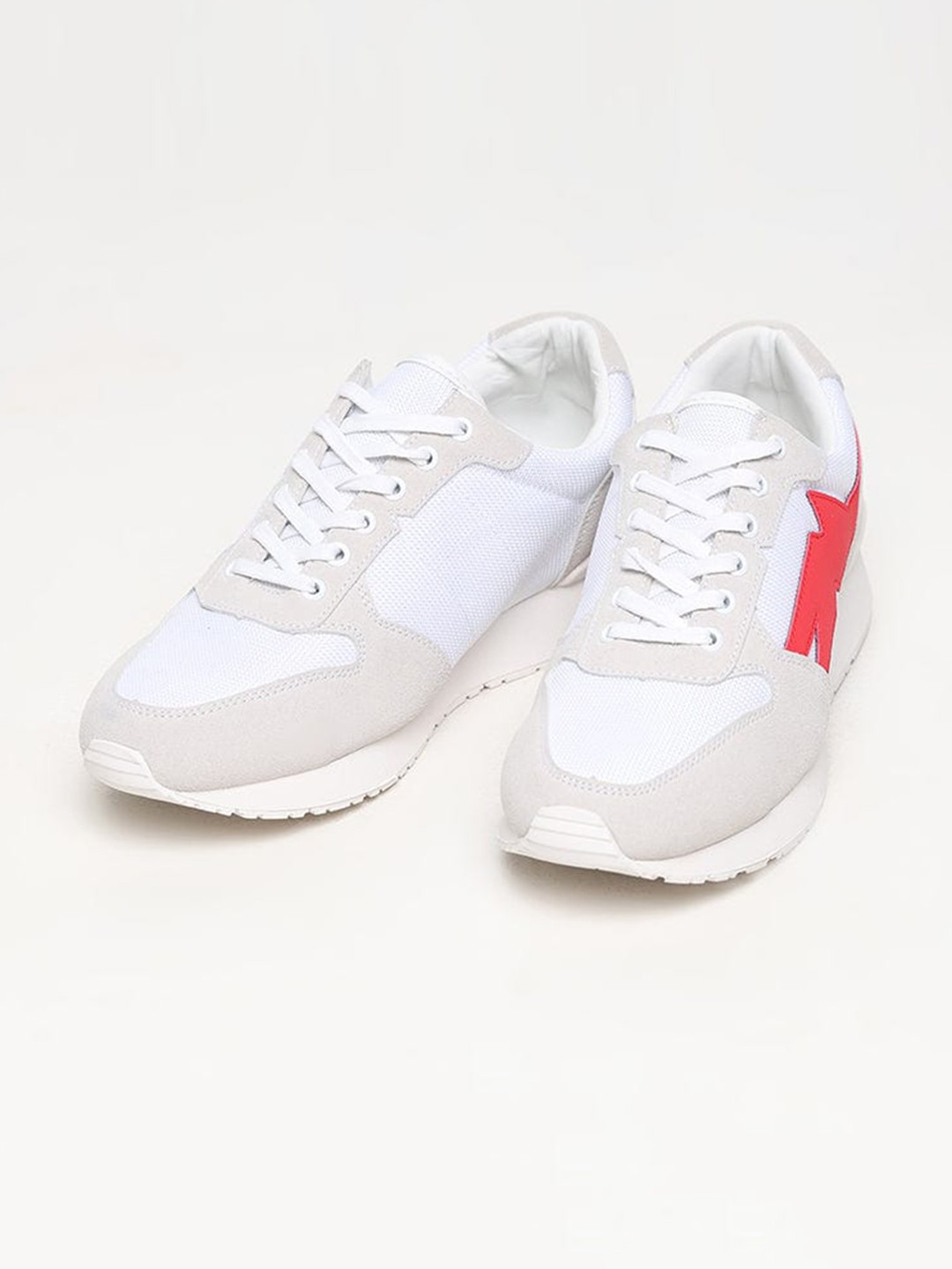 

Snitch Men White & Beige Colourblocked Suede Sneakers