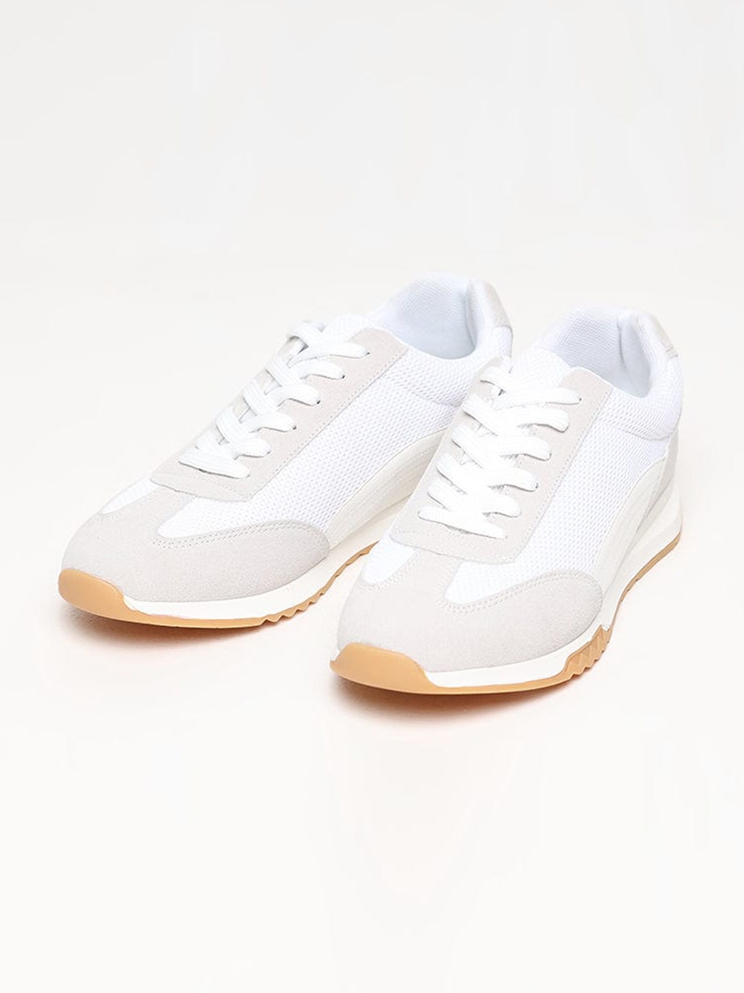 

Snitch Men White & Beige Textured Mesh Sneakers