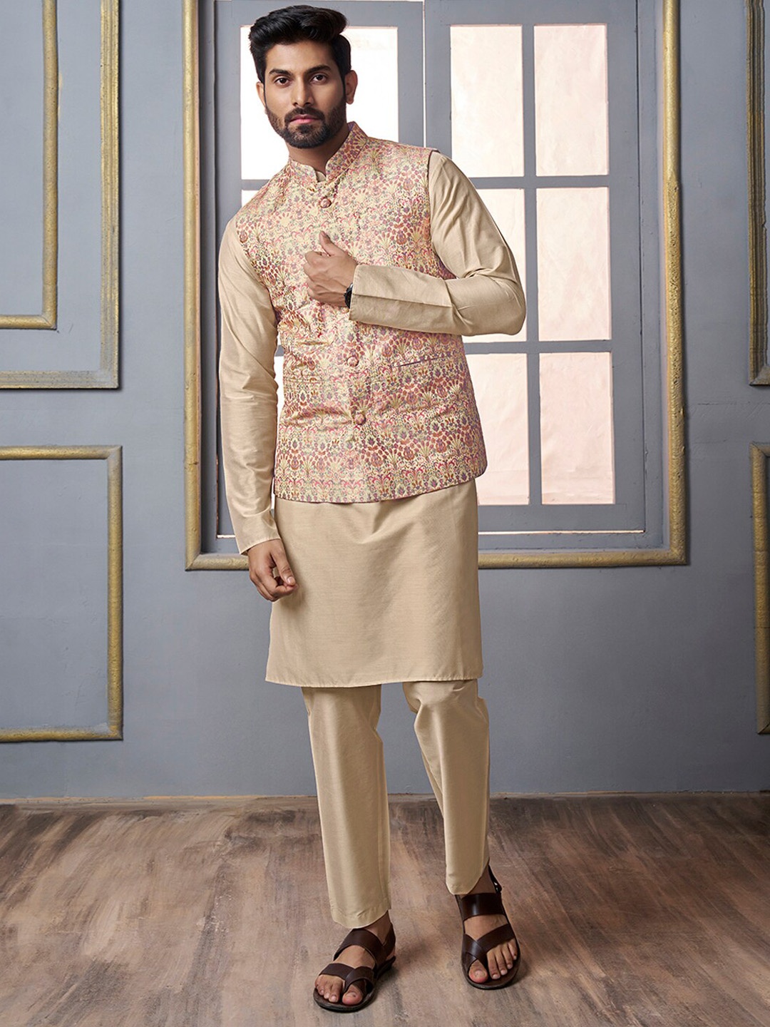 

Inddus Mandarin Collar Regular Kurta with Trousers With Nehru Jacket, Cream