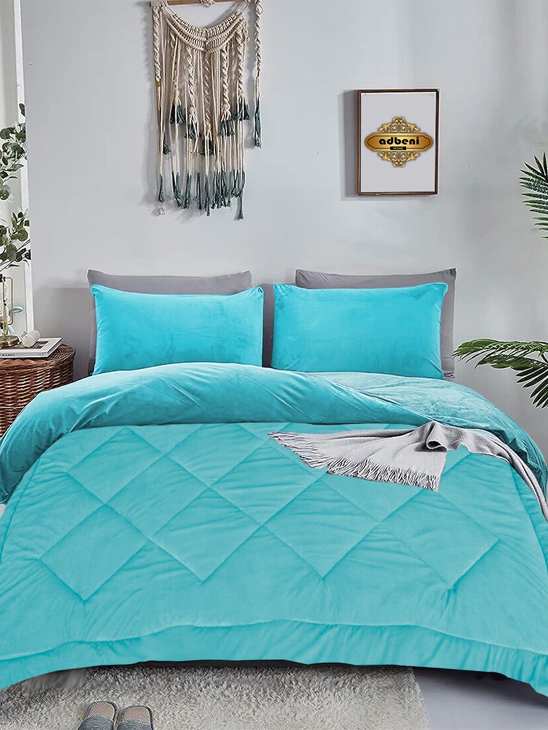 

Adbeni Blue Geometric Velvet Heavy Winter 300 GSM Single Bed Comforter