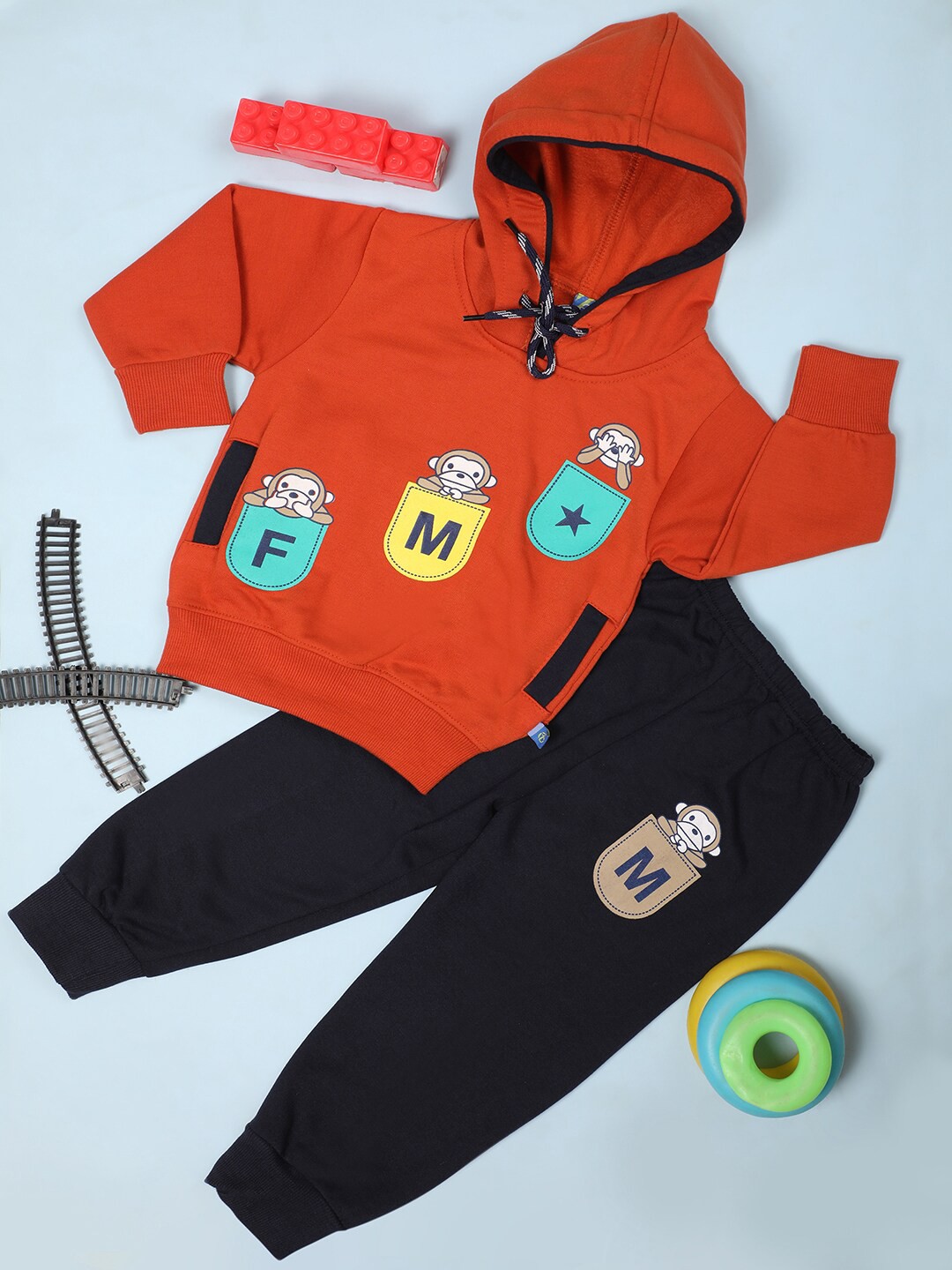

V-Mart Boys Fleece Printed Hooded Sweatshirt With Joggers, Red