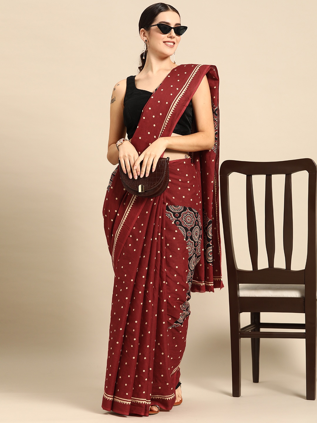 

HERE&NOW Polka Dot Pure Cotton Saree, Maroon