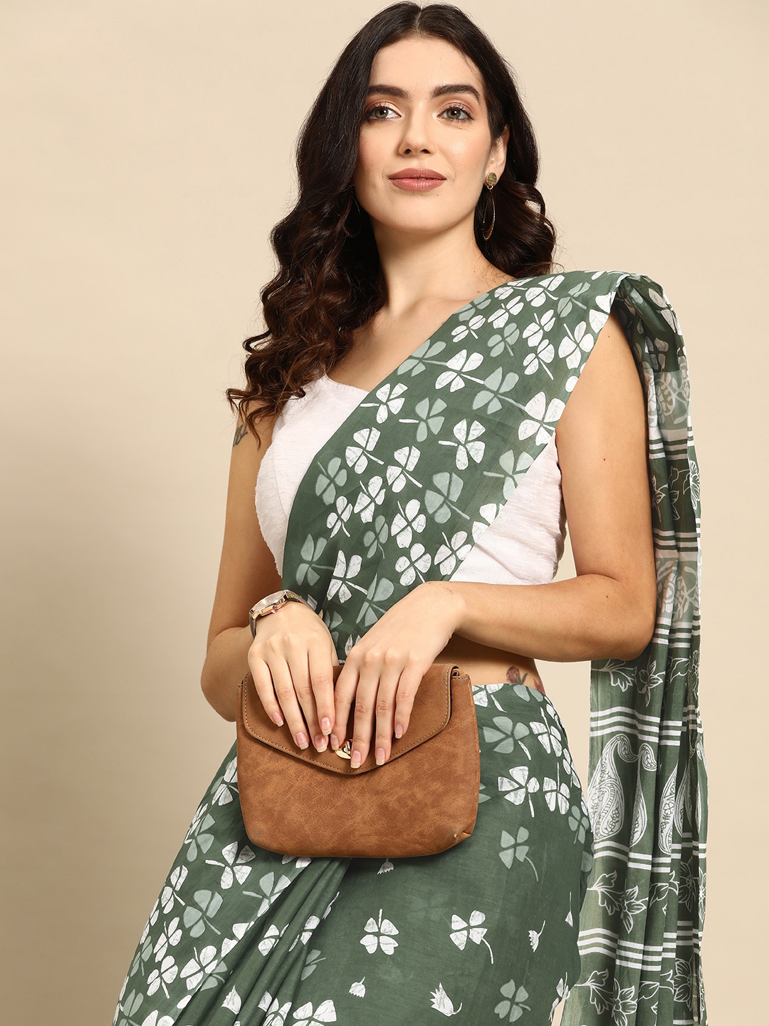 

HERE&NOW Floral Pure Cotton Saree, Green