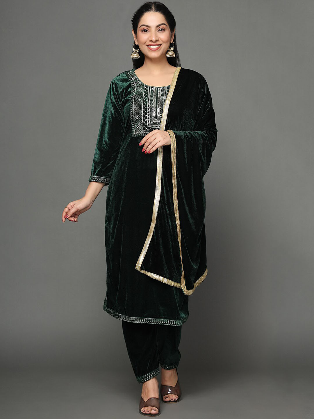 

KALINI Ethnic Motifs Yoke Design Sequinned Velvet Straight Kurta & Trouser With Dupatta, Green