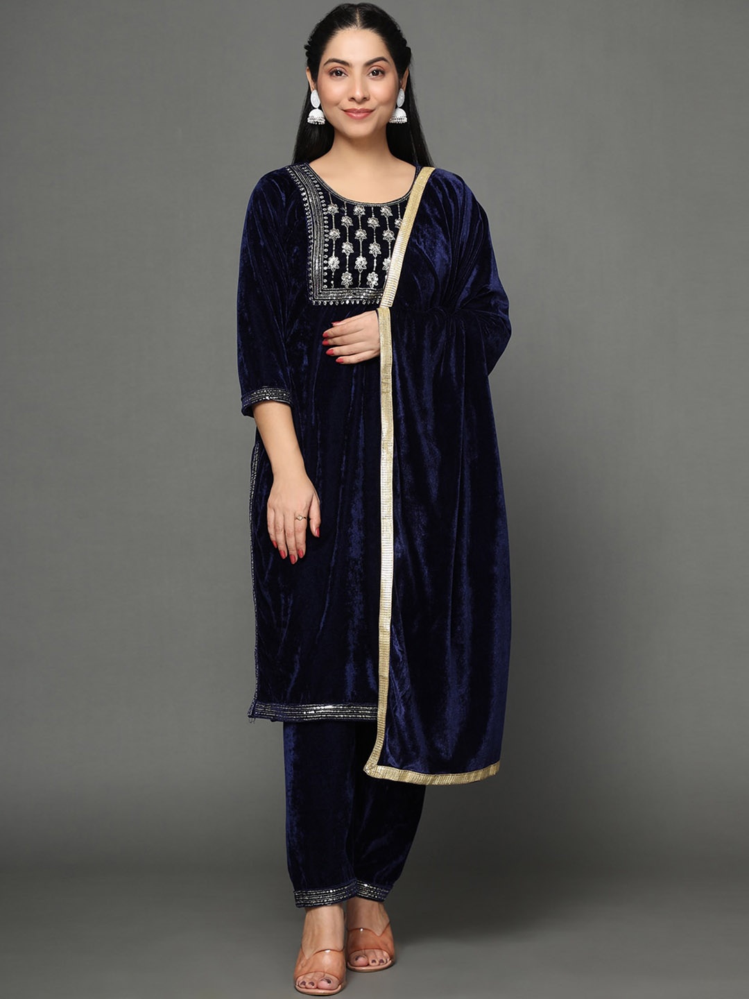 

KALINI Ethnic Motifs Yoke Design Sequinned Velvet Straight Kurta & Trouser With Dupatta, Navy blue