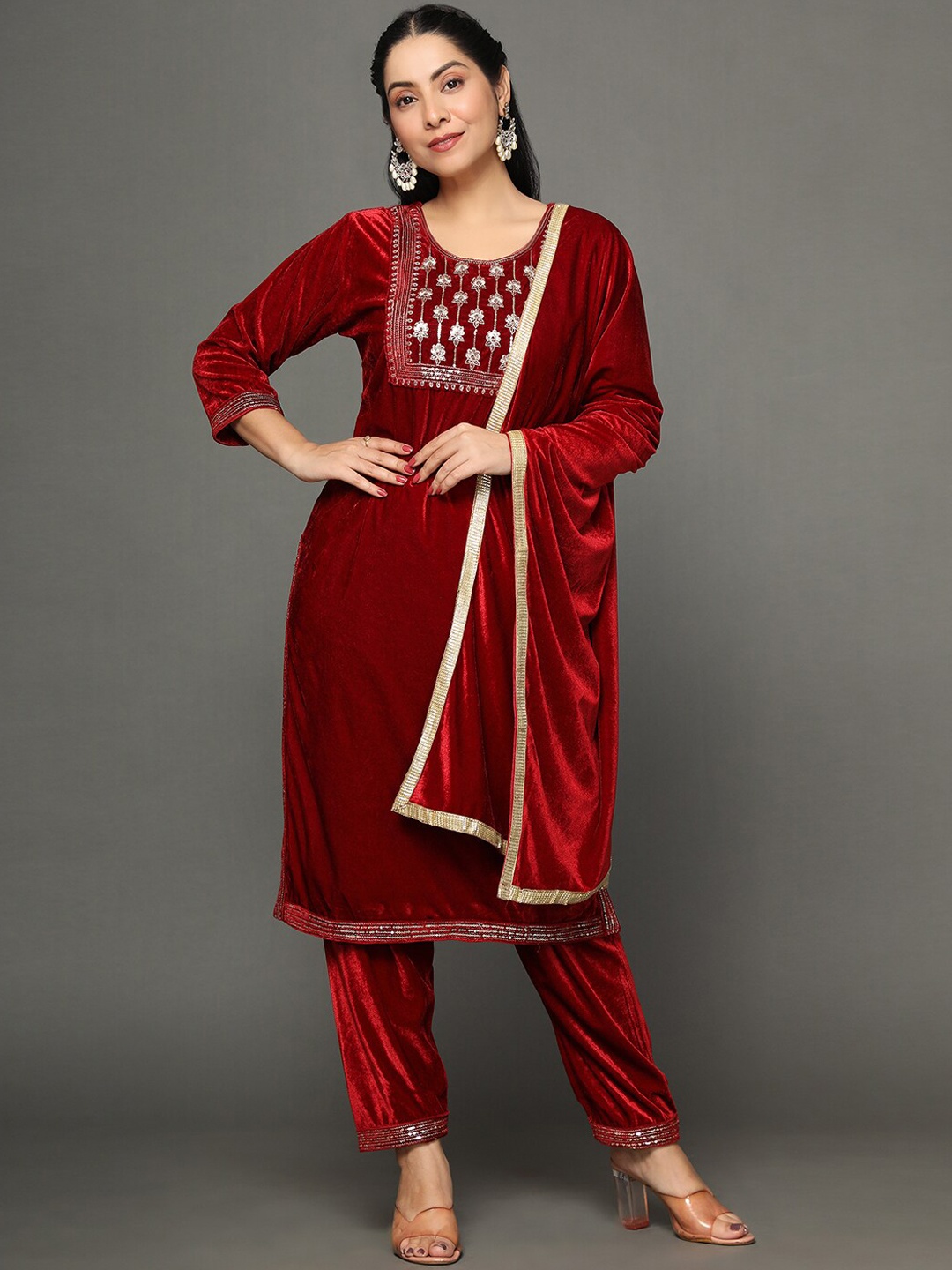 

KALINI Ethnic Motifs Yoke Design Sequinned Velvet Straight Kurta & Trouser With Dupatta, Maroon