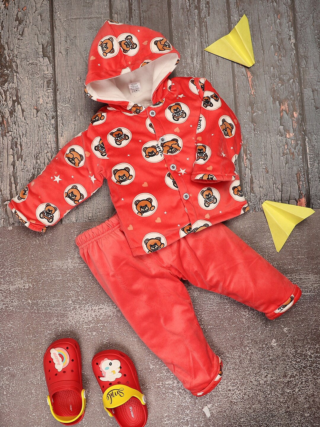 

V-Mart Infants Kids Graphic Printed Hooded Pure Cotton T-shirt & Trousers, Red