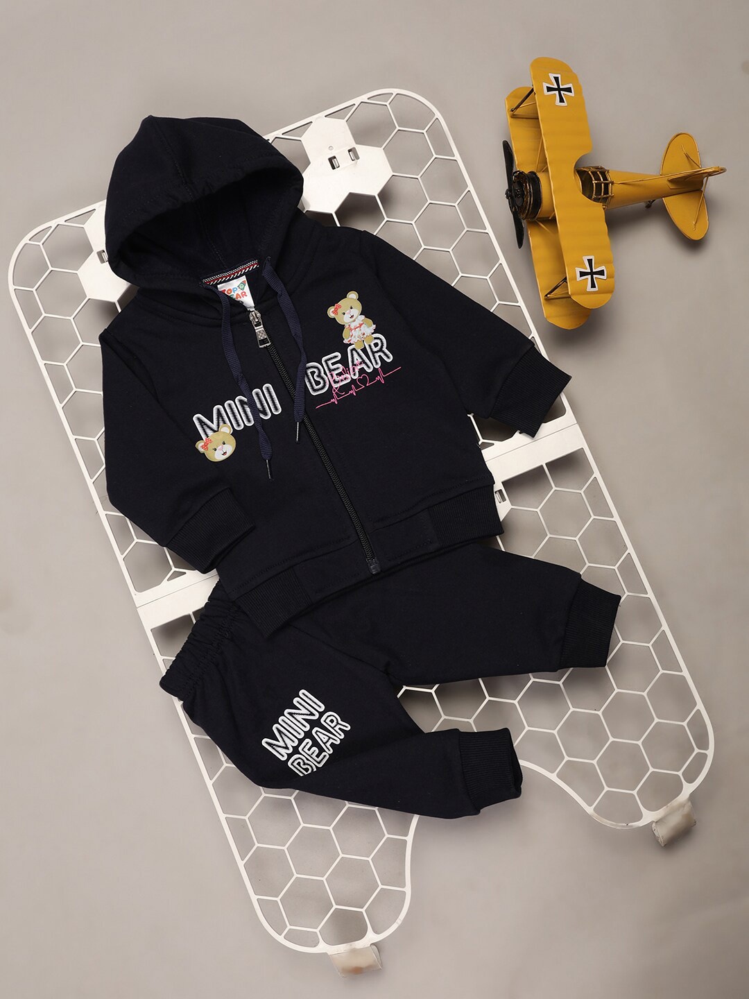 

V-Mart Inafnt Boys Typography Printed Hooded Pure Cotton Sweatshirt With Trouser, Navy blue