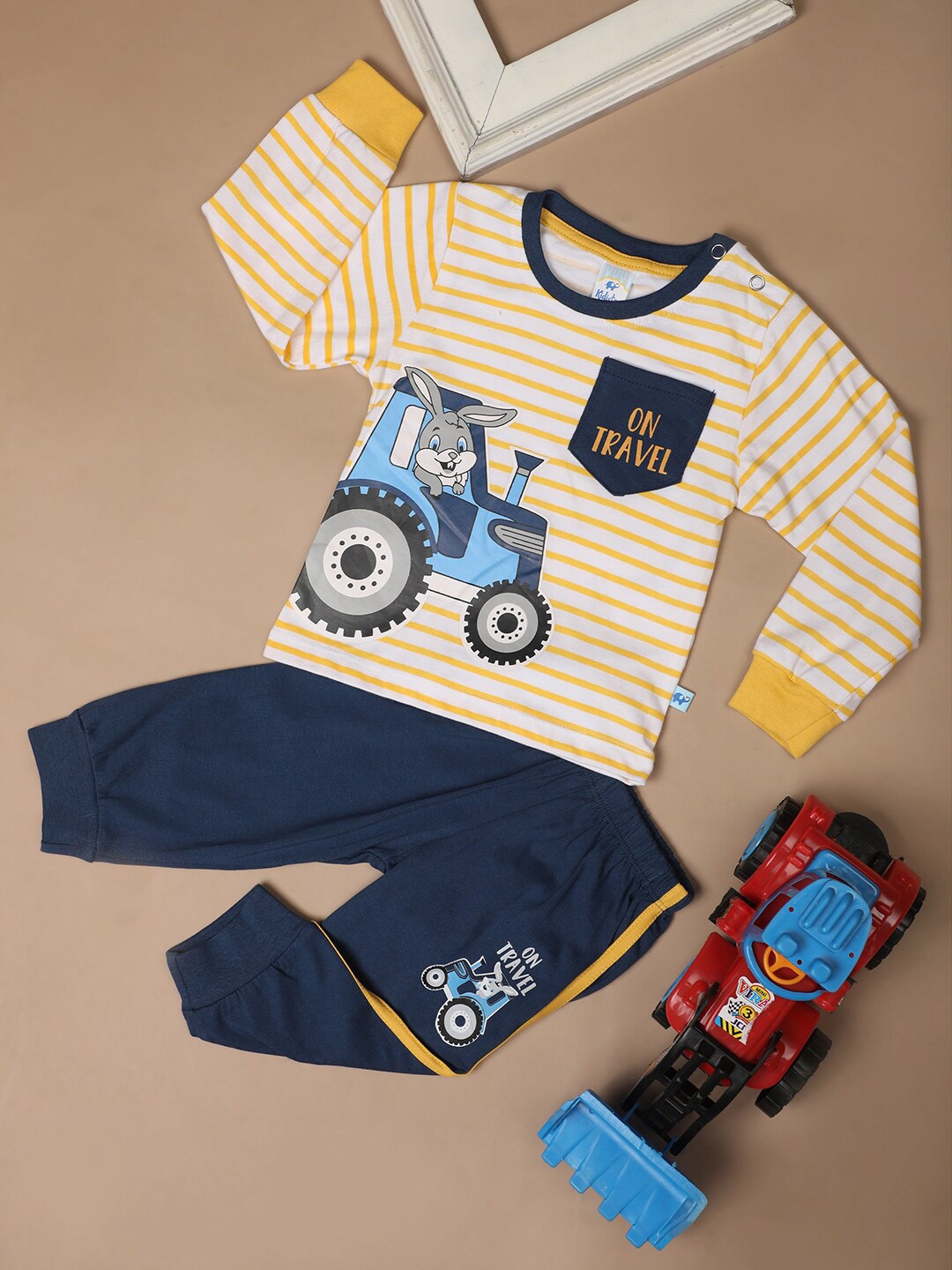 

V-Mart Infants Printed Pure Cotton Clothing Set, White
