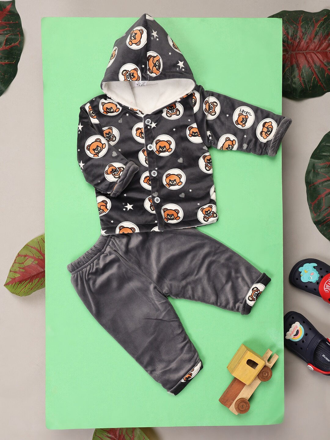 

V-Mart Infant Kids Printed Hooded Velvet Shirt With Trousers, Grey