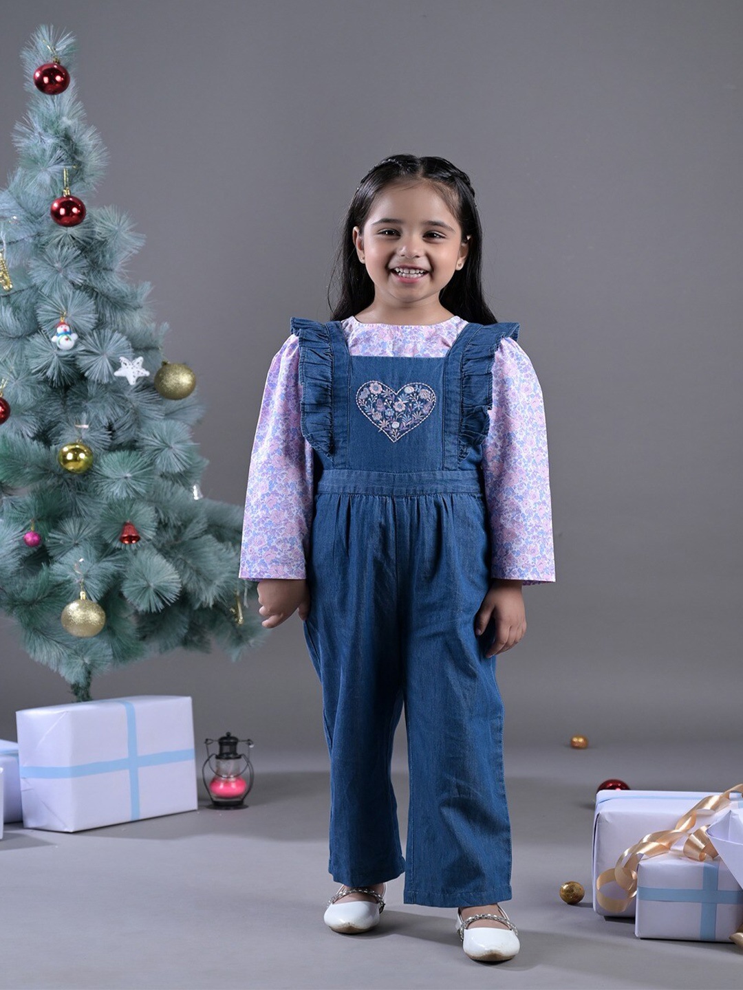

Budding Bees Girls Printed Pure Cotton Dungaree With T-Shirt, Blue