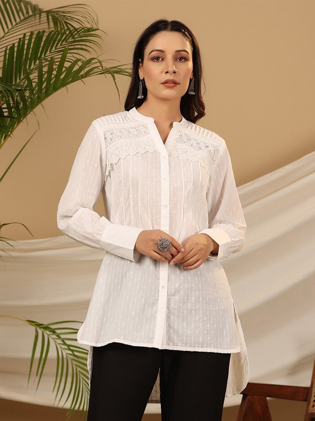 

Juniper Self Design Mandarin Collar Lace Inserts Cotton Dobby Tunic, White
