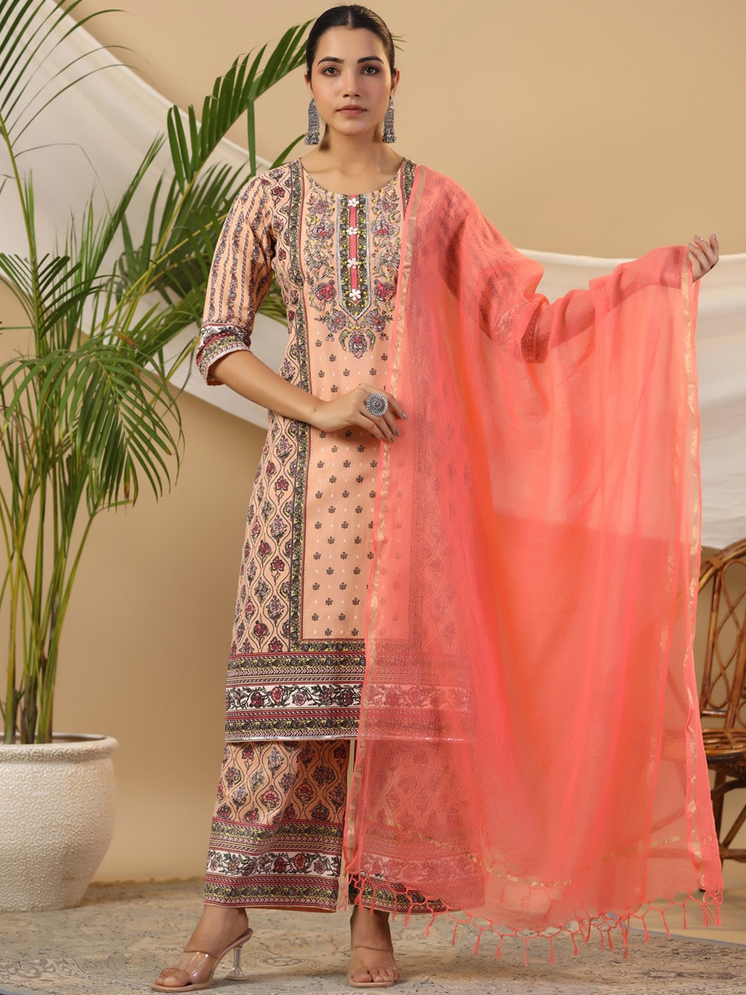 

Juniper Floral Printed Regular Kurta with Trousers & With Dupatta, Peach