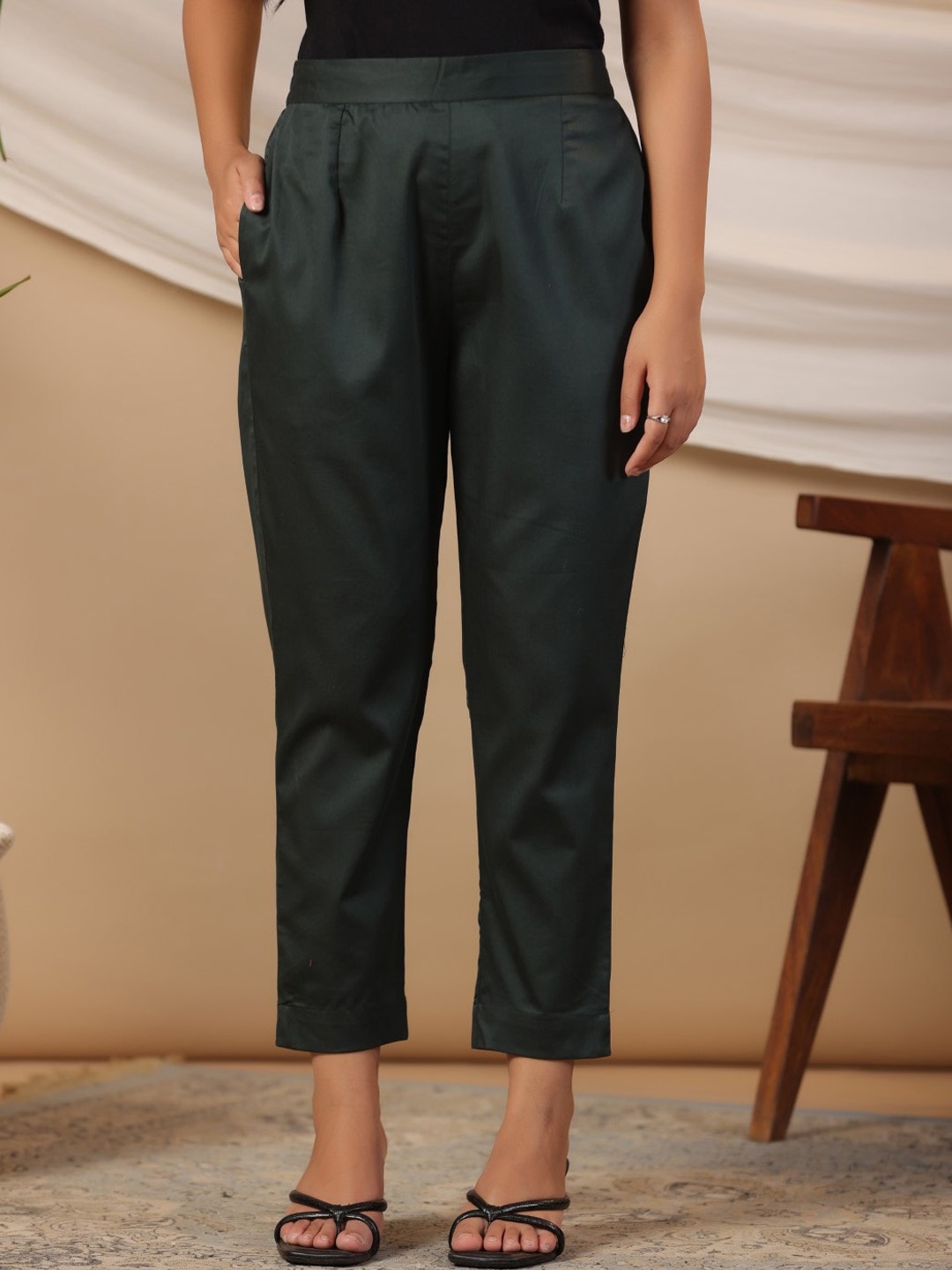 

Juniper Women Comfort Slim Fit Plain Cigarette Trousers, Green
