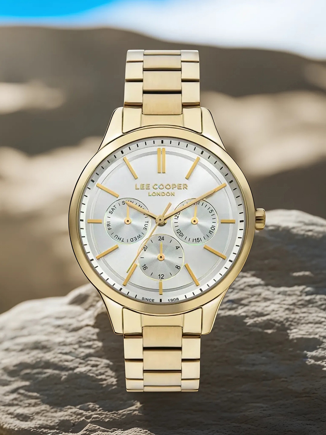 

Lee Cooper Women Stainless Steel Bracelet Straps Analogue Multi Function Watch LC07865.130, Silver