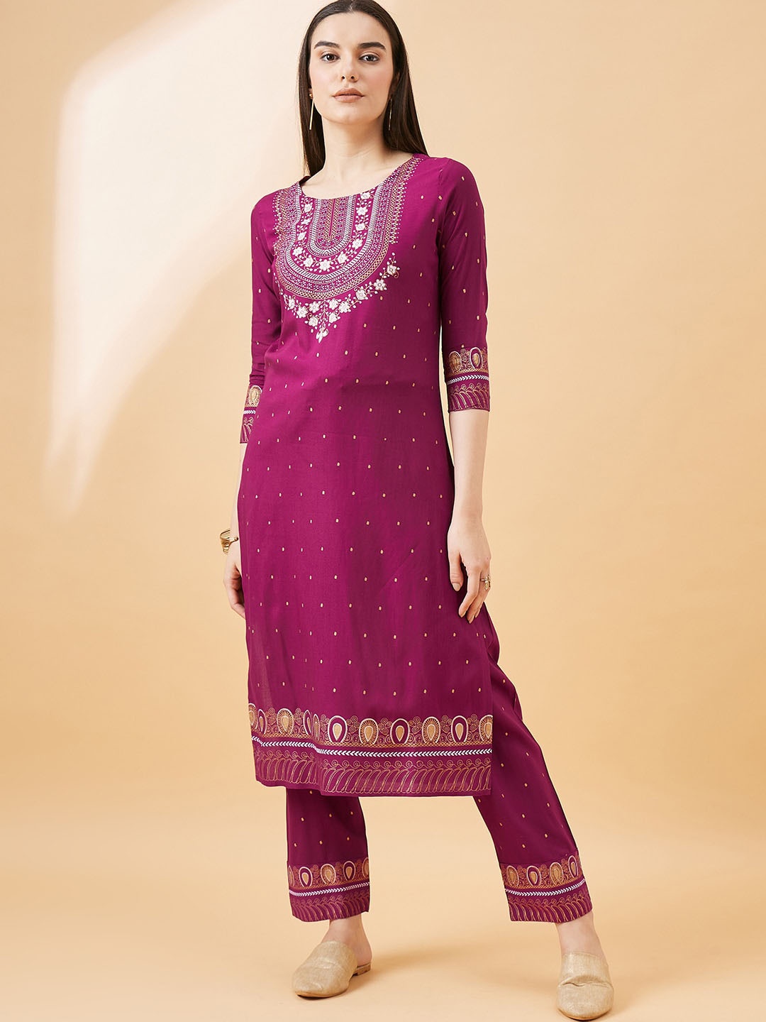 

all about you Ethnic Motifs Printed Regular Kurta with Trousers, Maroon