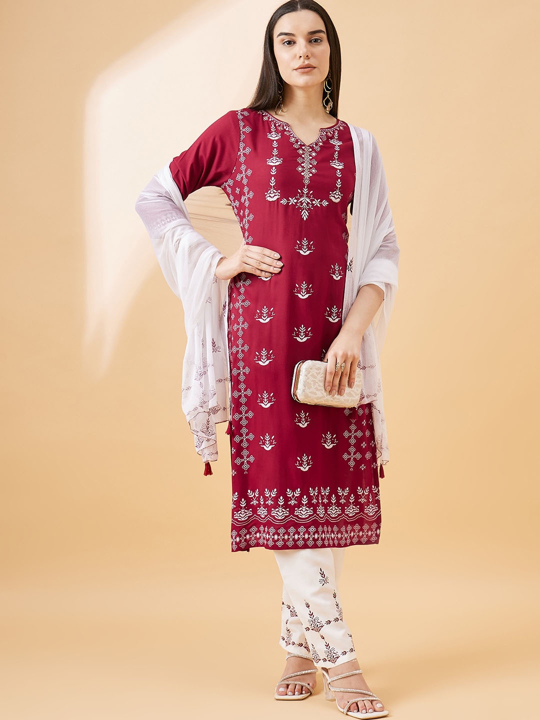 

all about you Ethnic Motif Printed Regular Kurta With Trousers & Dupatta, Maroon