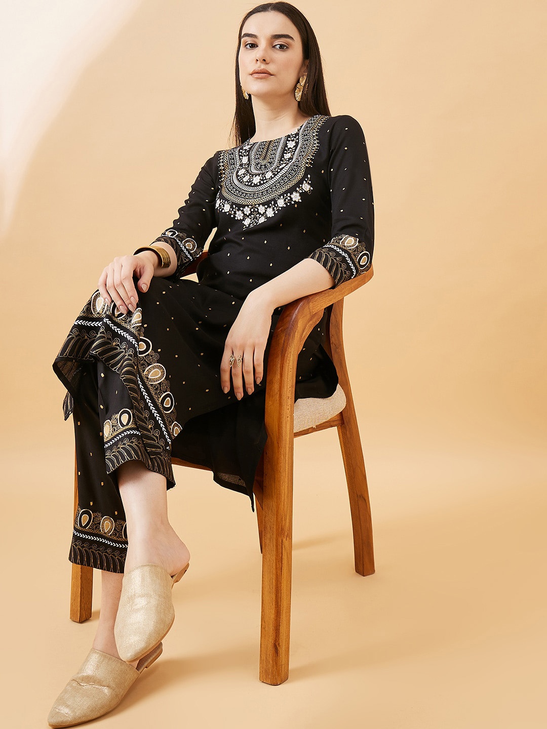 

all about you Ethnic Motifs Yoke Design Regular Kurta with Trousers, Black