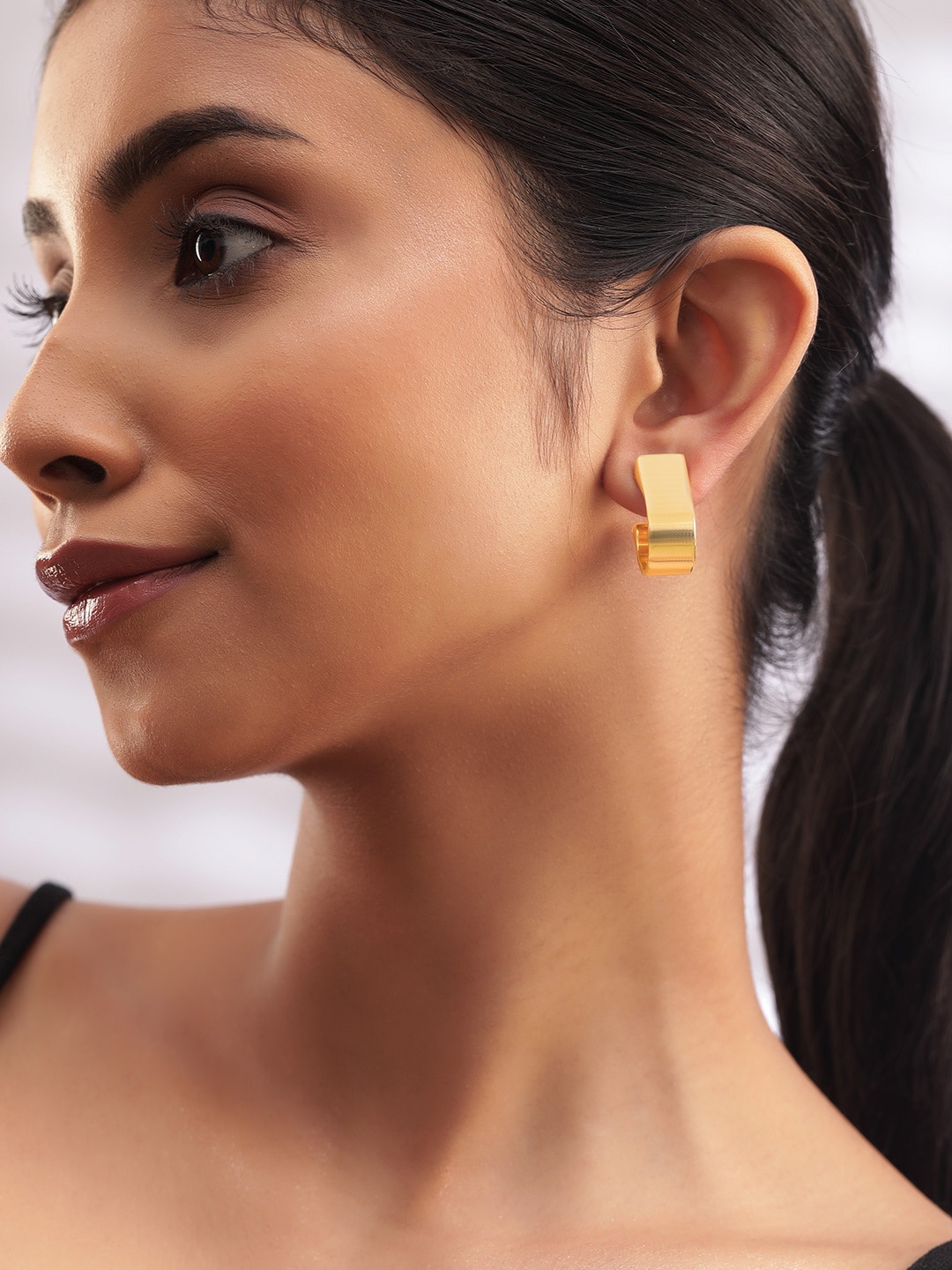 

Rubans Voguish Gold Plated Half Hoop Earrings